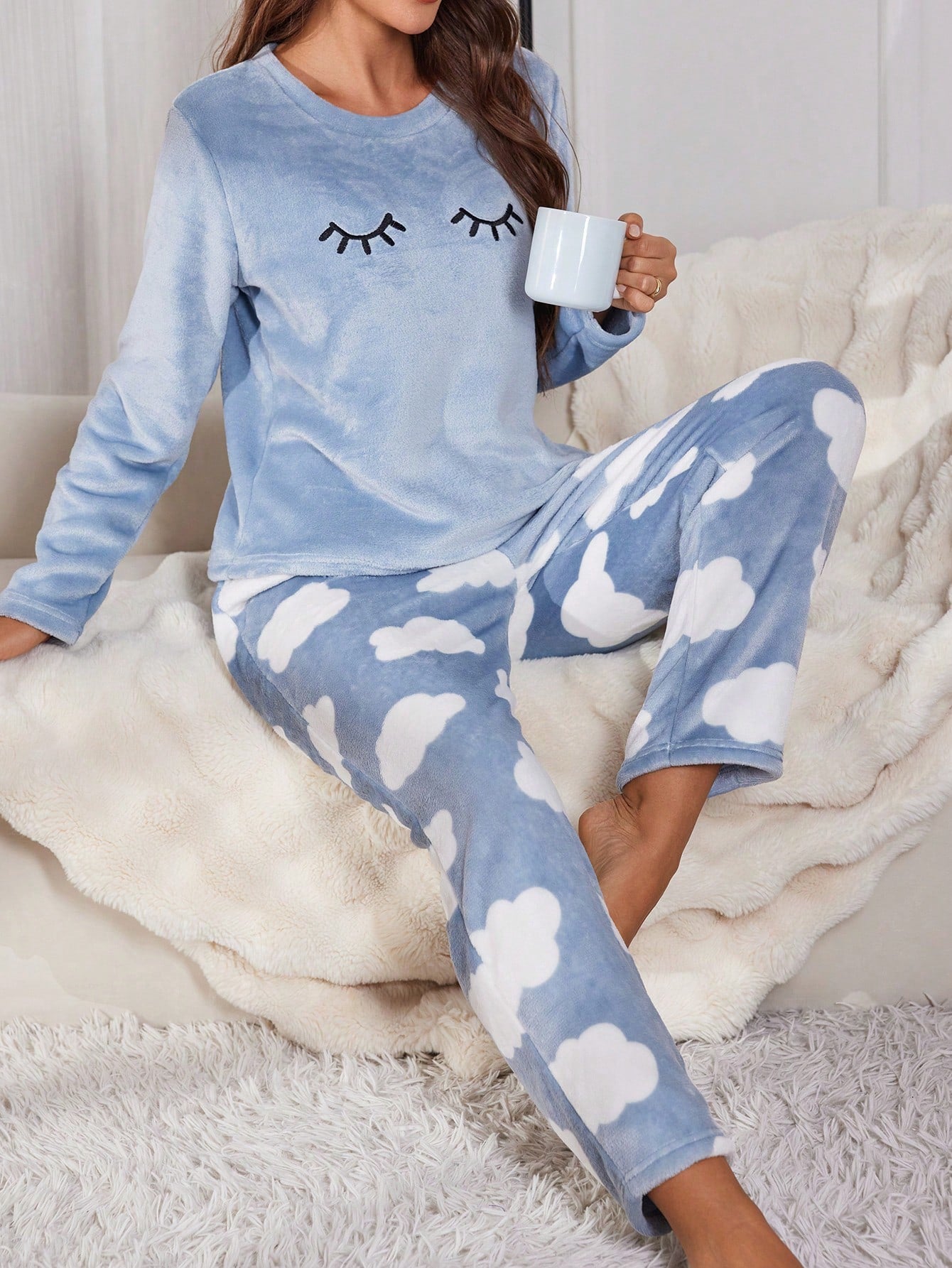 Pijama Soft Dormindo Nas Nuvens