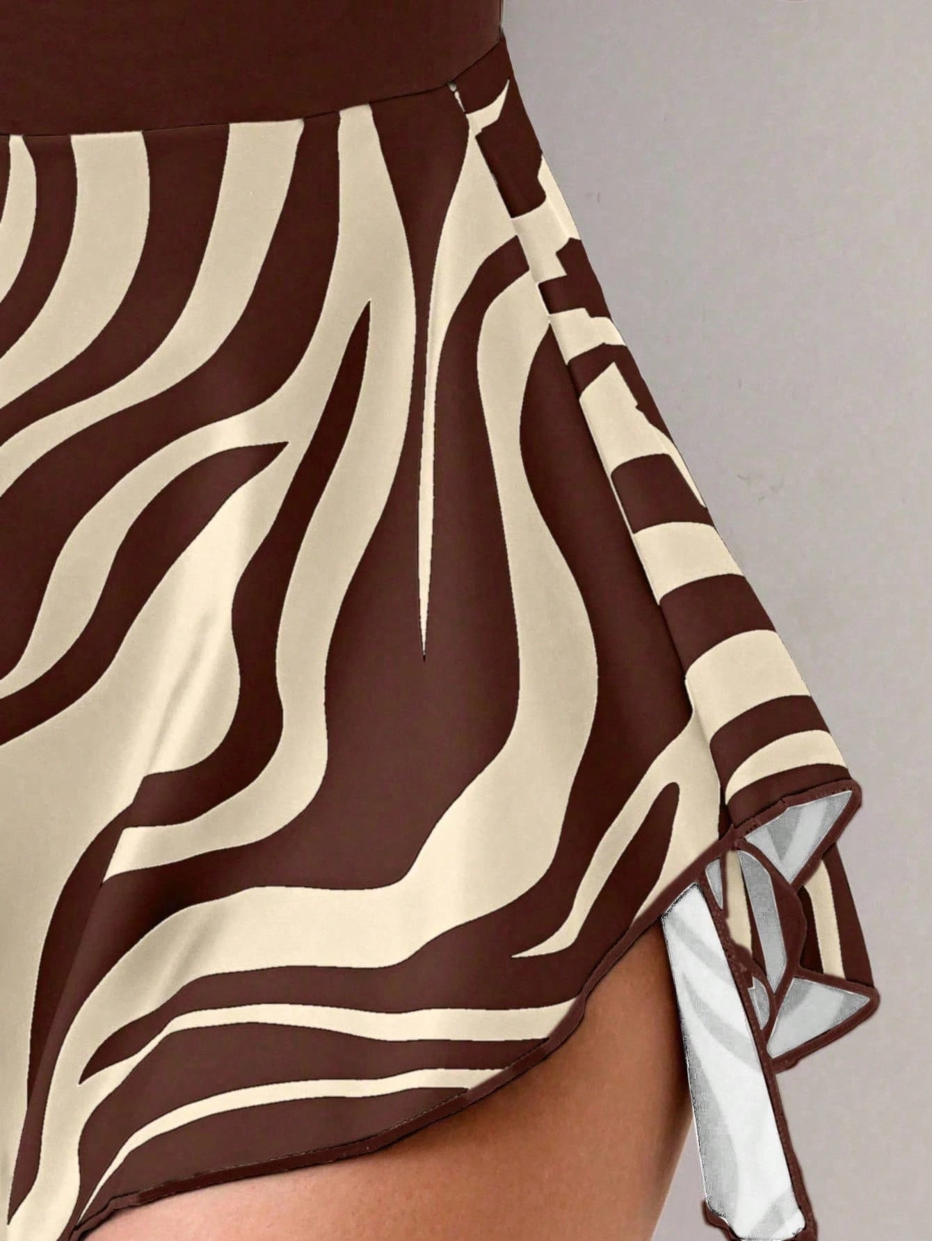 Maiô Vestido com Saia Curta Resort