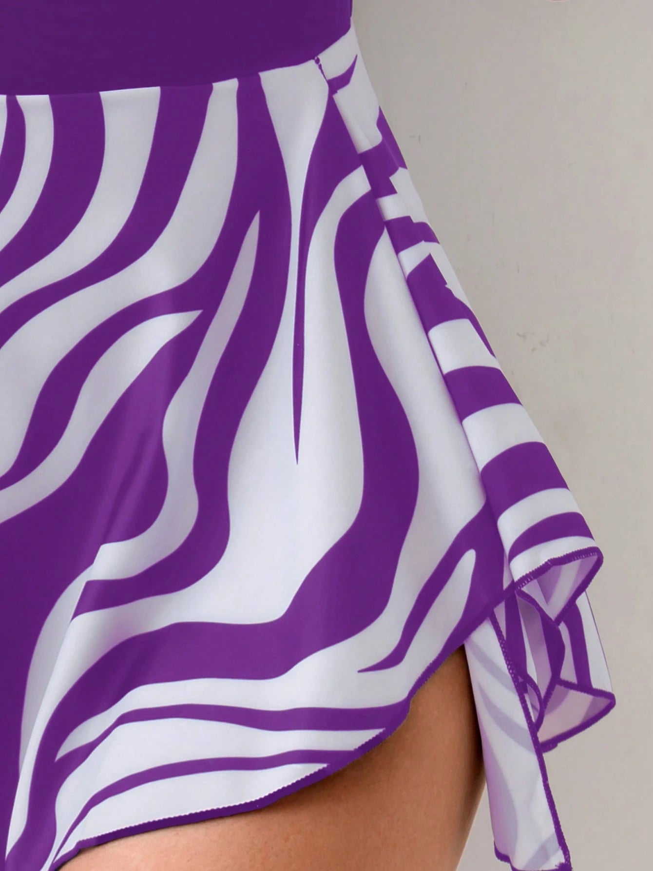 Maiô Vestido com Saia Curta Resort