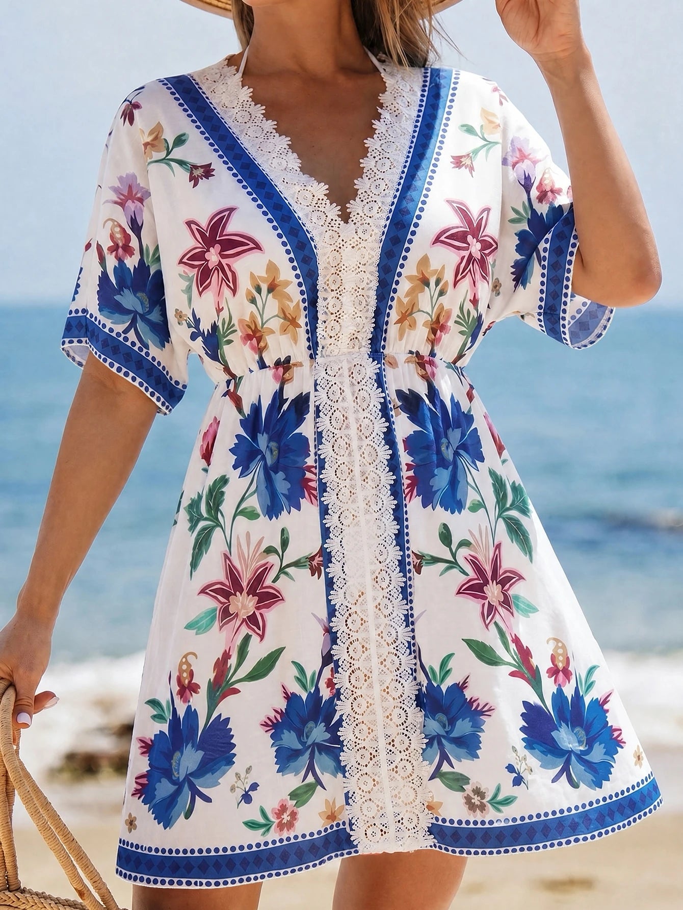 Saída Elegante Renda Verão
