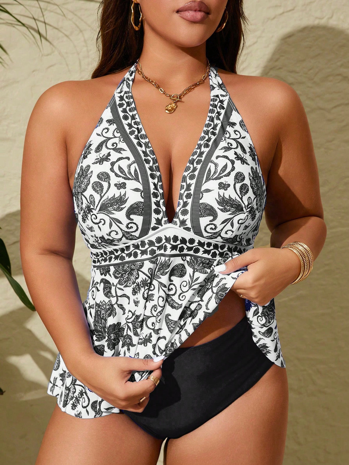 Tankini Plus Size com Estampa Paisley e Costas Nuas