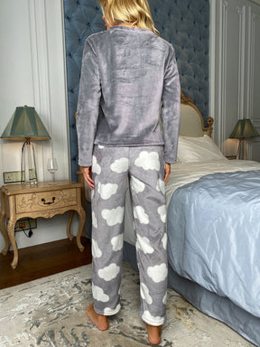 Pijama Soft Dormindo Nas Nuvens