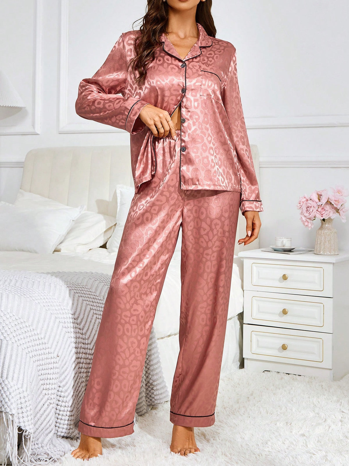 Pijama Cetim Noite Felina