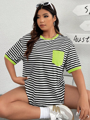 Camiseta Plus Size Listrada