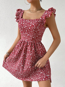 Vestido com Estampa Aleatória e Manga Curta para Férias
