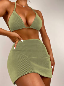 Conjunto de 3 Peças Sensual com Top e Saia Corte Alto