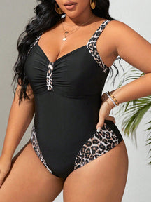 Maiô Preto Leopardo Plus Size Nicole