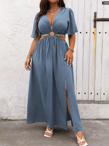 Vestido Casual Plus Size Azul Royal com Gola V Profunda