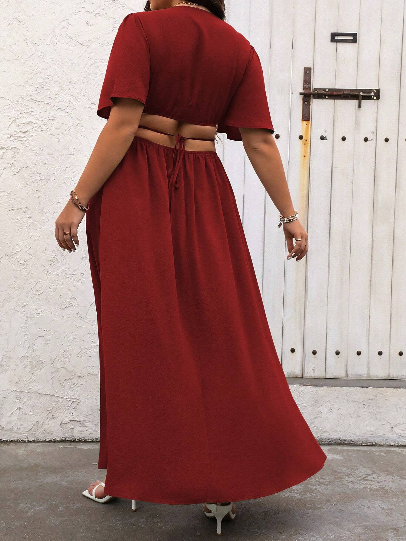 Vestido Casual Plus Size Azul Royal com Gola V Profunda