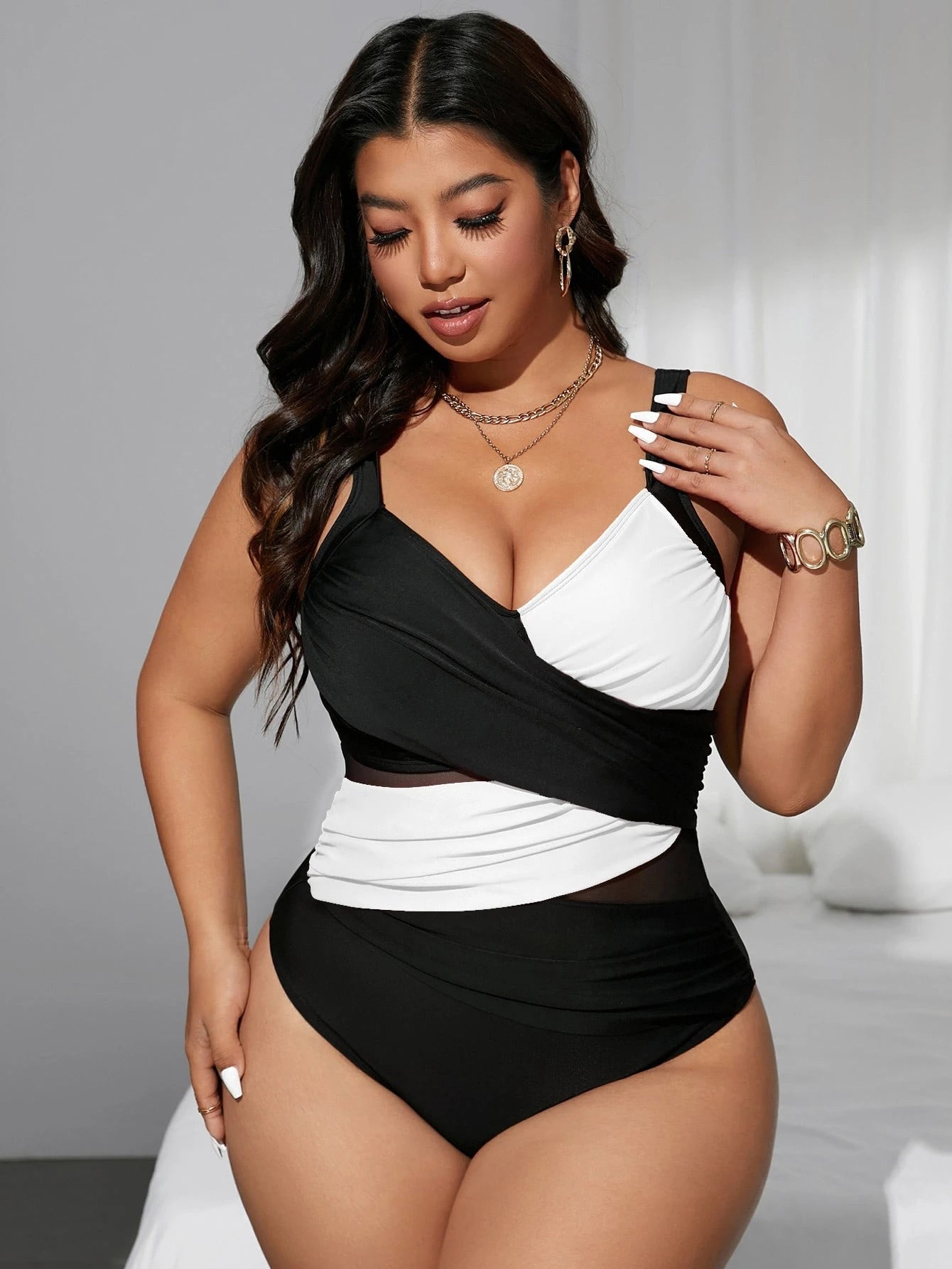 Maiô Cruzado Emily Plus Size